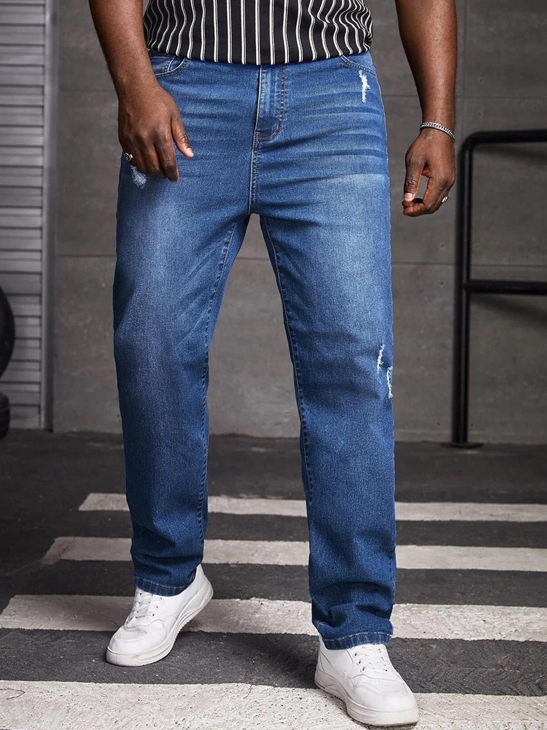 

Kotty Men Jean Low-Rise Low Distress Light Fade Stretchable Jeans, Blue