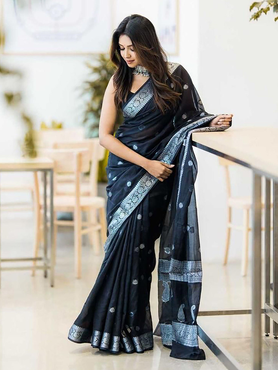 

BerMondsey Woven Design Banarasi Saree, Black
