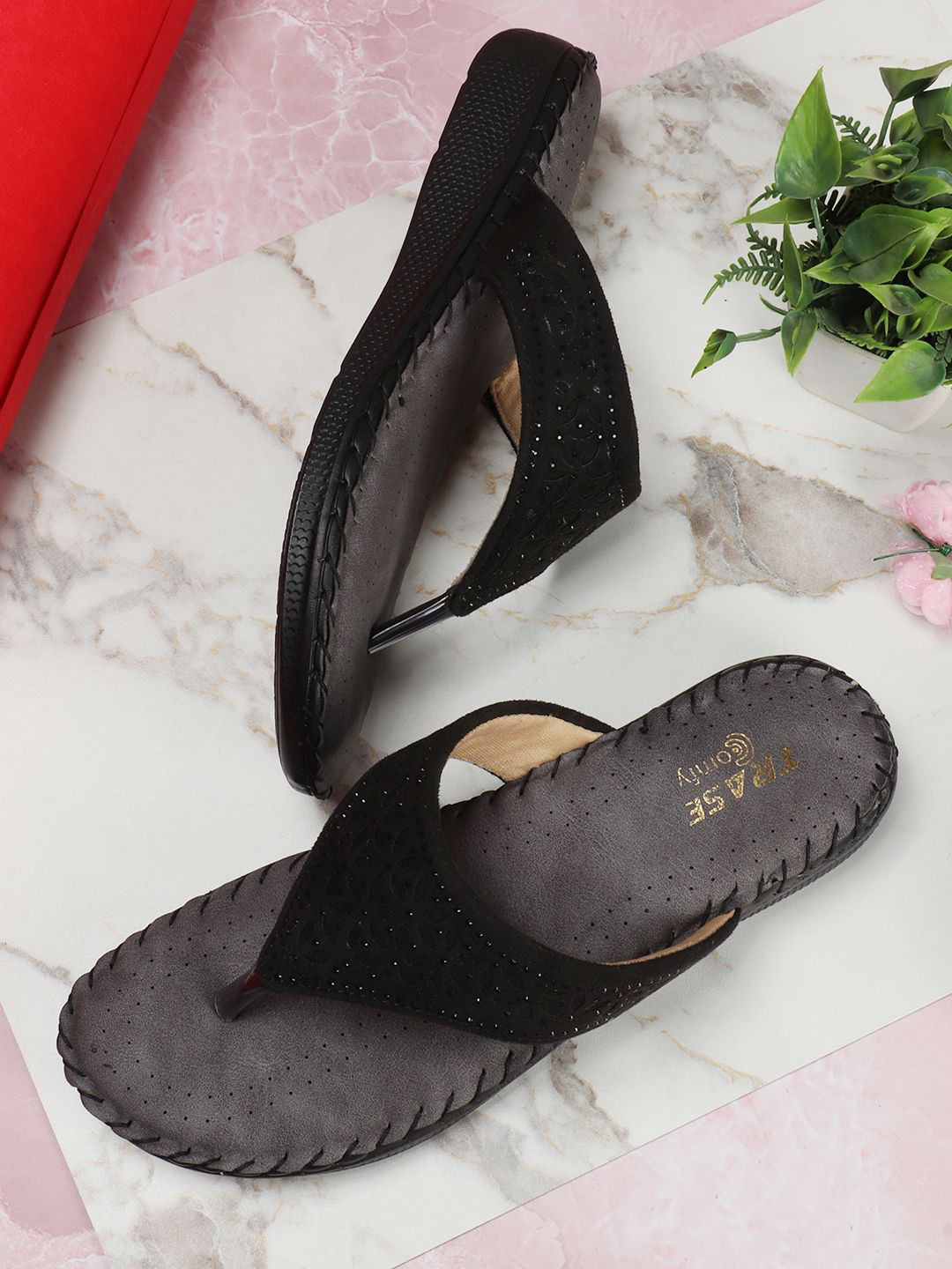 

TRASE Textured Open Toe Flats, Black