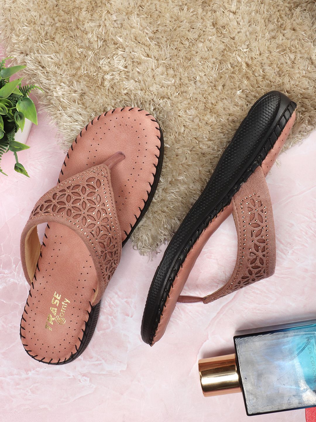 

TRASE T-Strap Flats with Laser Cuts, Pink
