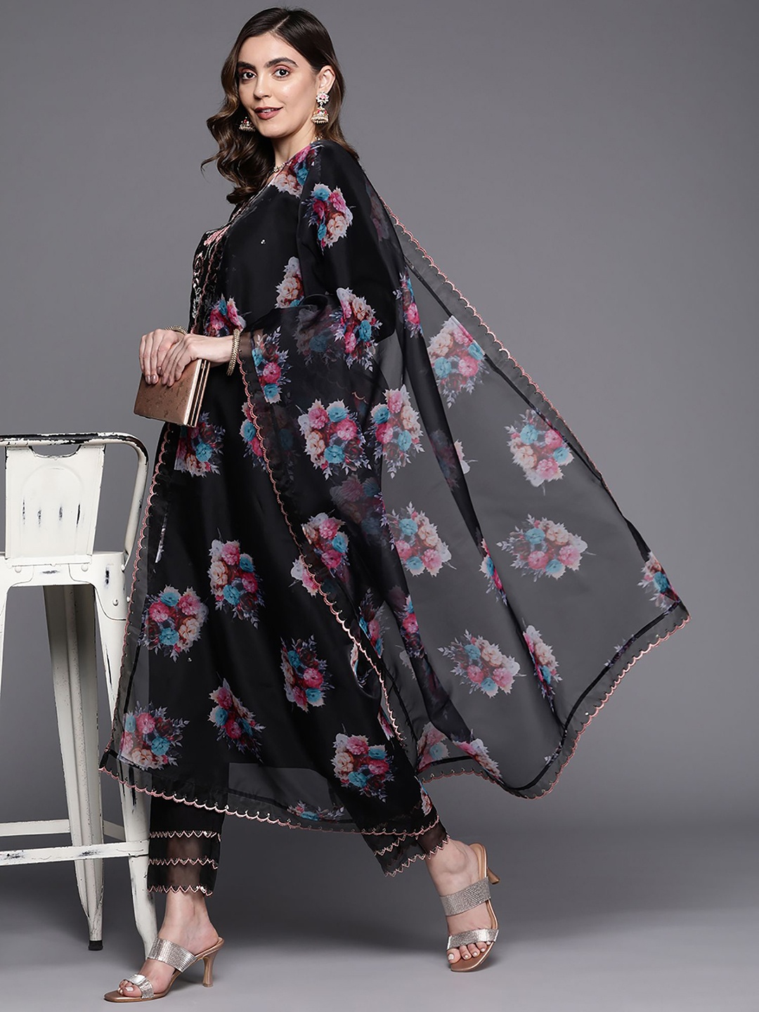 

Indo Era Floral Embroidered Round Neck Three-Quarter Sleeves Kurta Set, Black