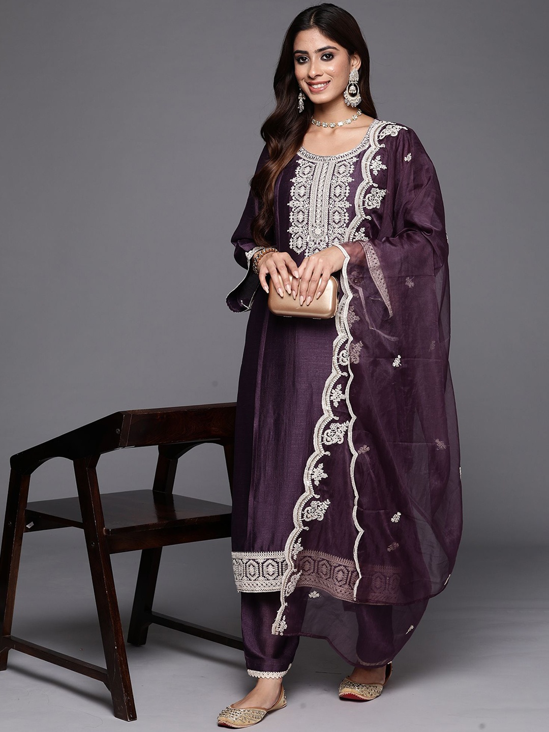 

Indo Era Embroidered Round Neck Three-Quarter Sleeves Sequinned Kurta Set, Lavender