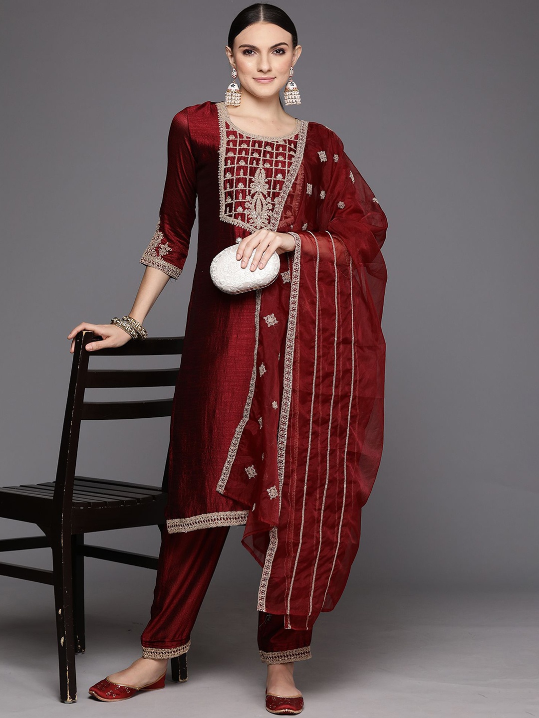 

Indo Era Ethnic Motifs Embroidered Round Neck Three-Quarter Sleeves Sequinned Kurta Set, Maroon