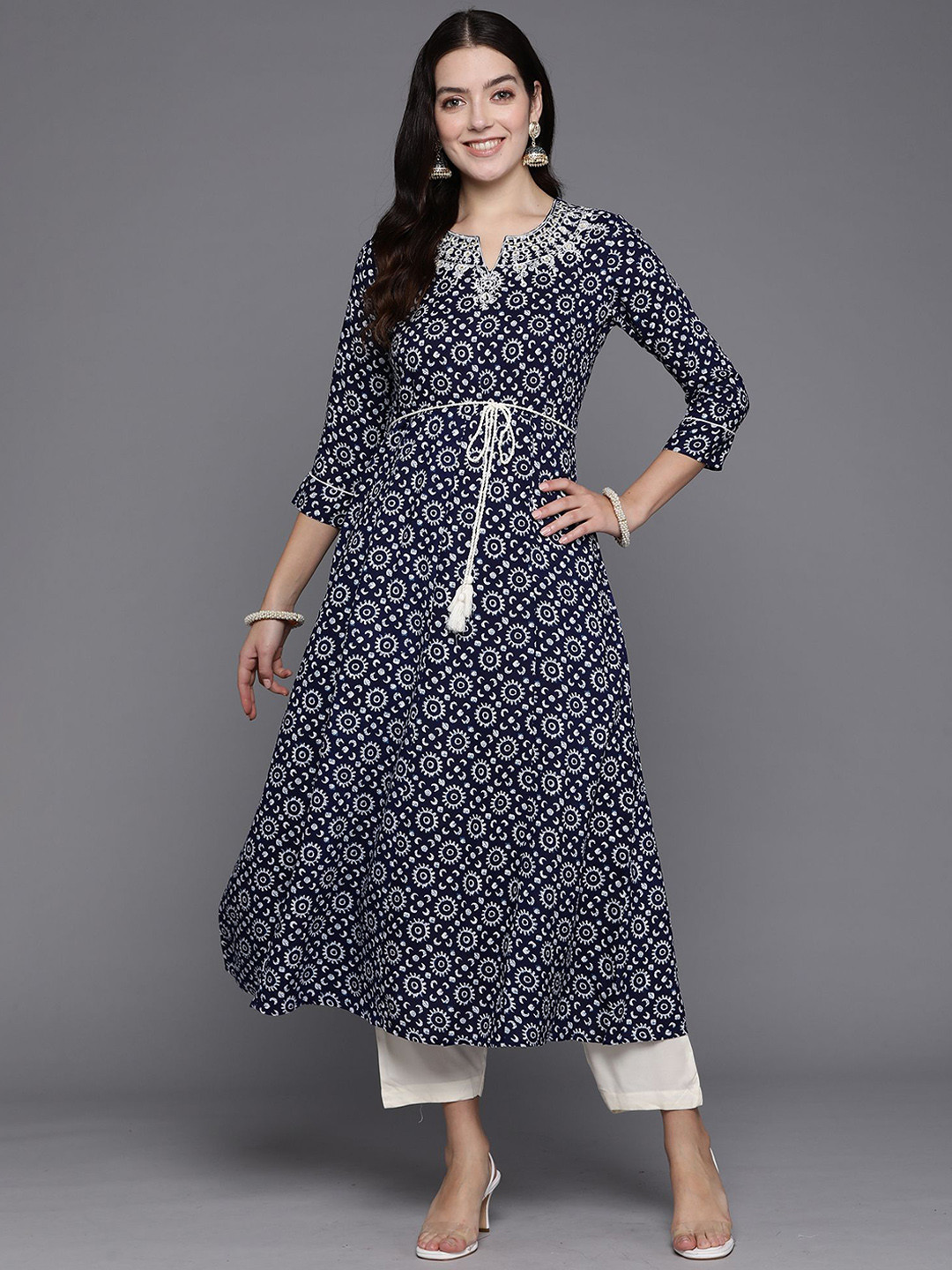 

Indo Era Floral Printed Notch Neck A-line Kurta, Navy blue