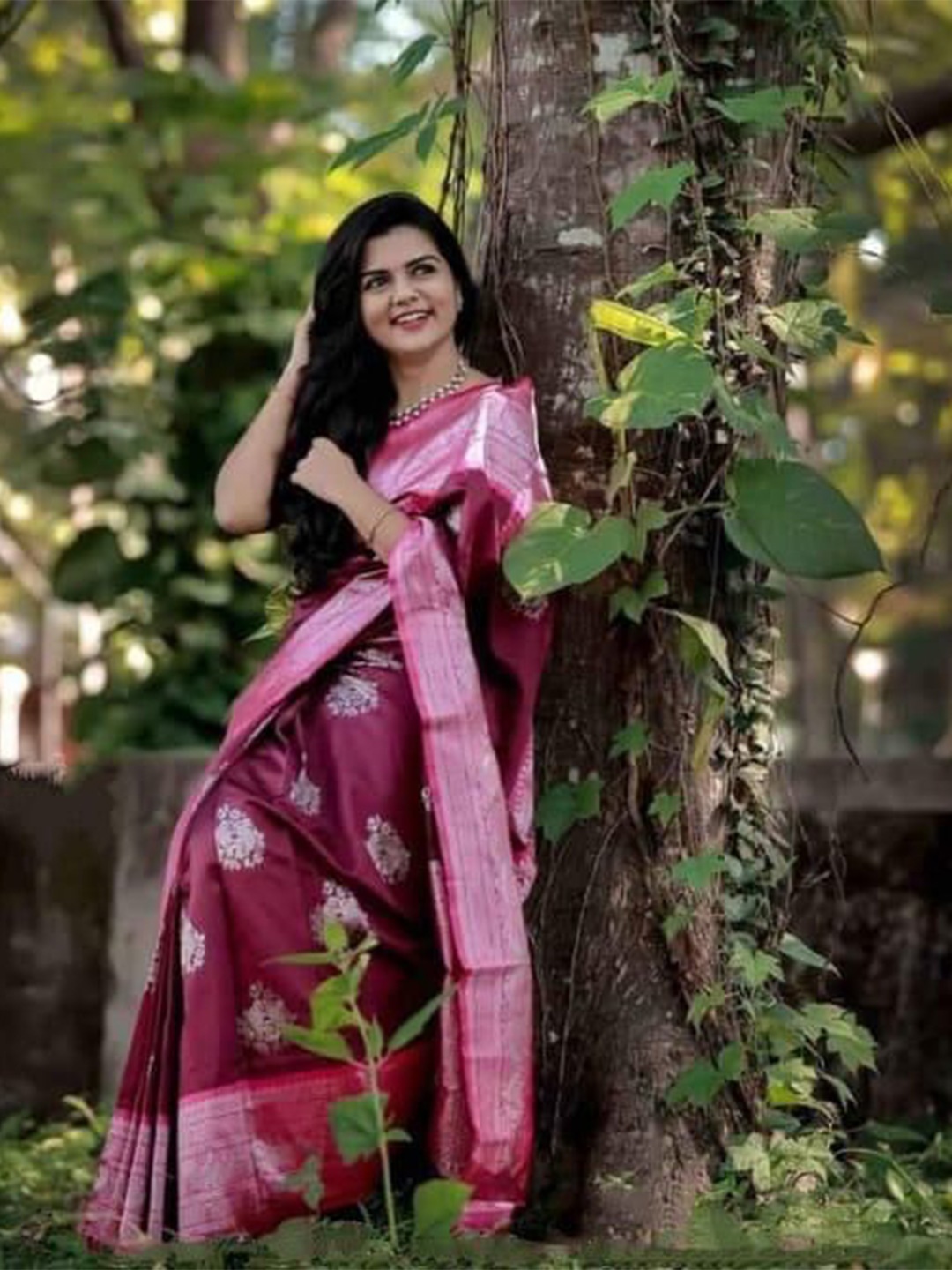 

ZIBLON Woven Design Pure Silk Kanjeevaram Saree, Magenta