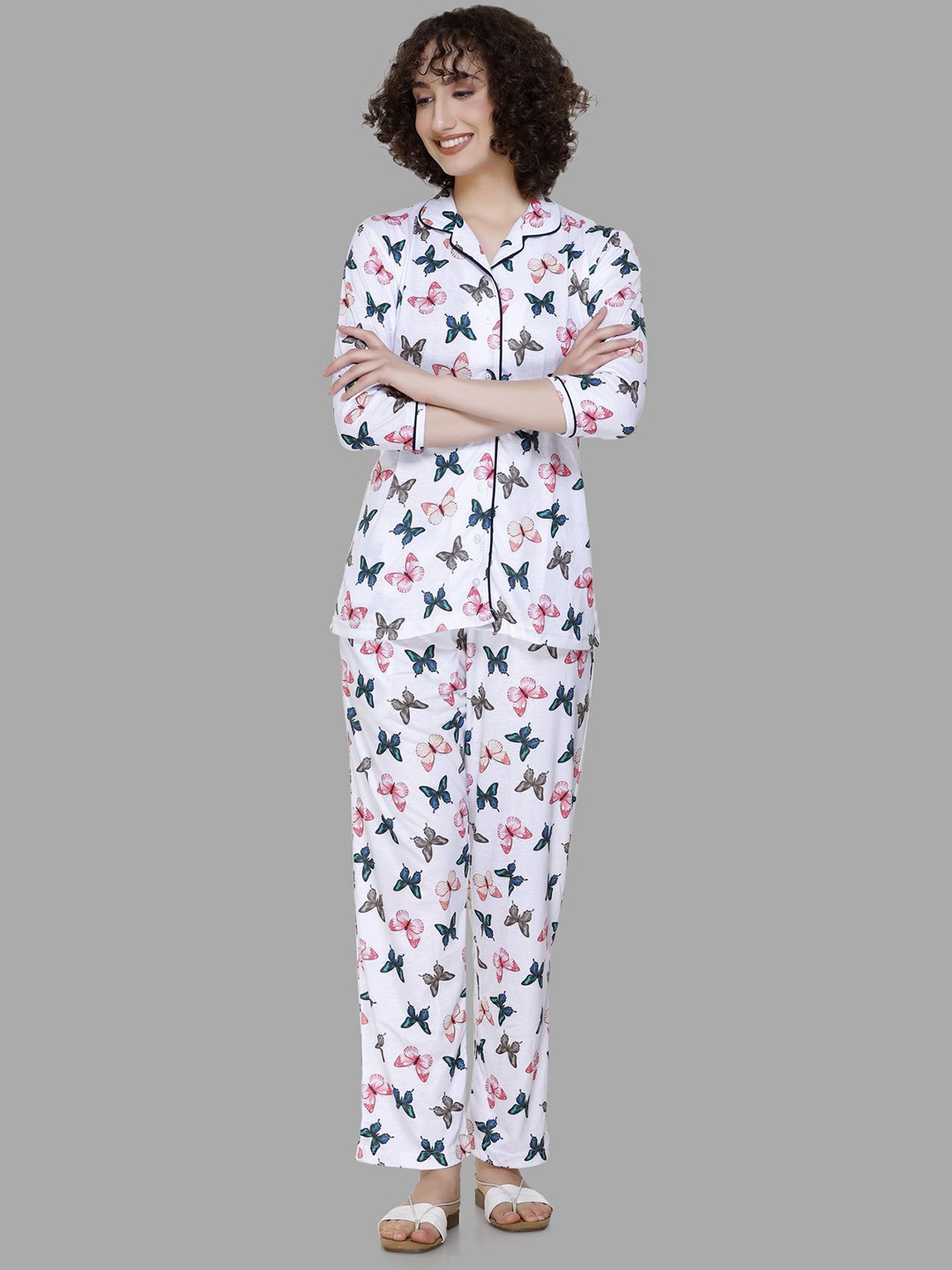 

BAESD conversational Printed Regular sleeves shirt and Trouser, White