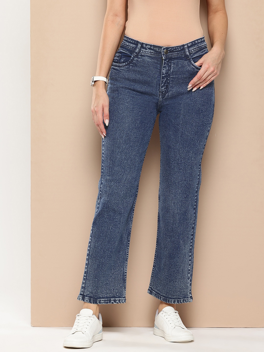 

Chemistry Women Jean Straight Fit High-Rise Heavy Fade Jeans, Blue