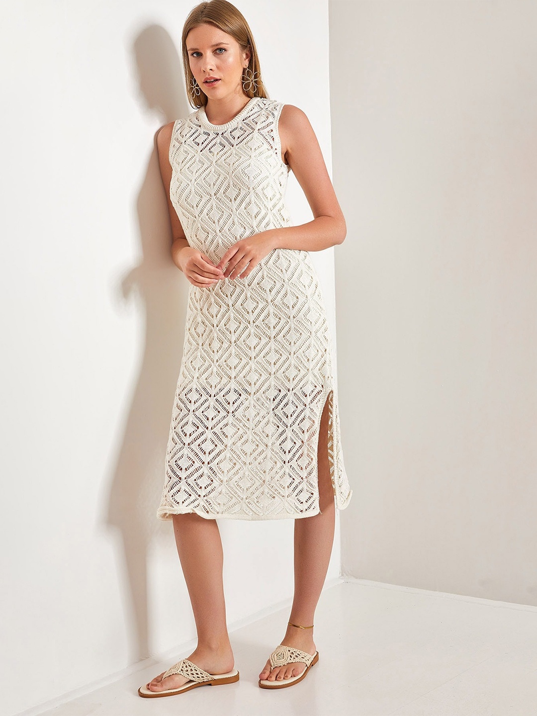

BIANCO LUCCI Women Self Design Sleeveless A-Line Dress, White
