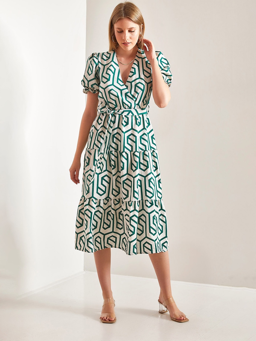 

BIANCO LUCCI Women Geometric Printed Cotton Puff Sleeve Fit & Flare Midi Dress, Green