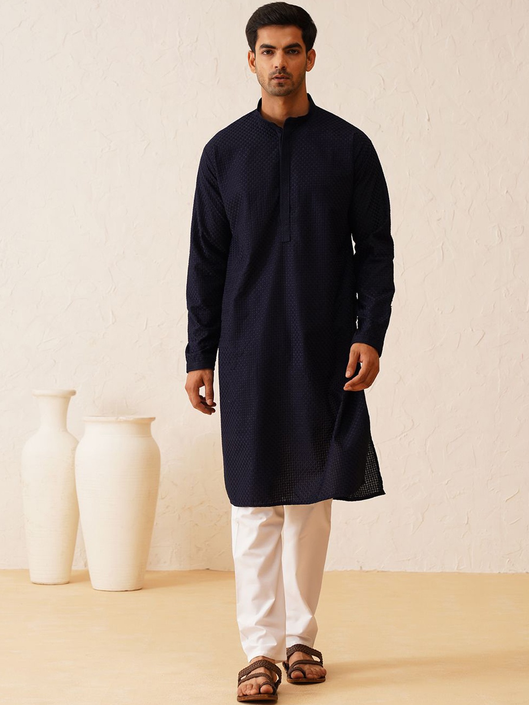 

SOJANYA Embroidered Regular Thread Work Pure Cotton Kurta with Churidar, Black