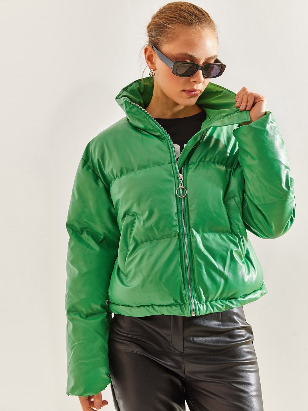 

BIANCO LUCCI Mandarin Collar Crop Puffer Jacket, Green