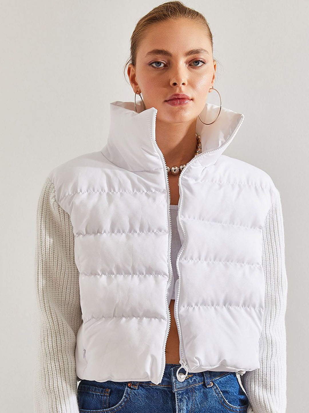 

BIANCO LUCCI Mandarin Collar Crop Puffer Jacket, White
