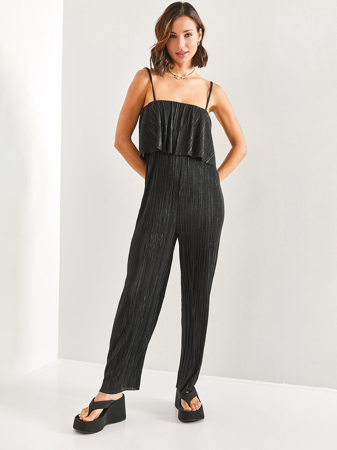 

BIANCO LUCCI Shoulder Straps Basic Jumpsuit, Black