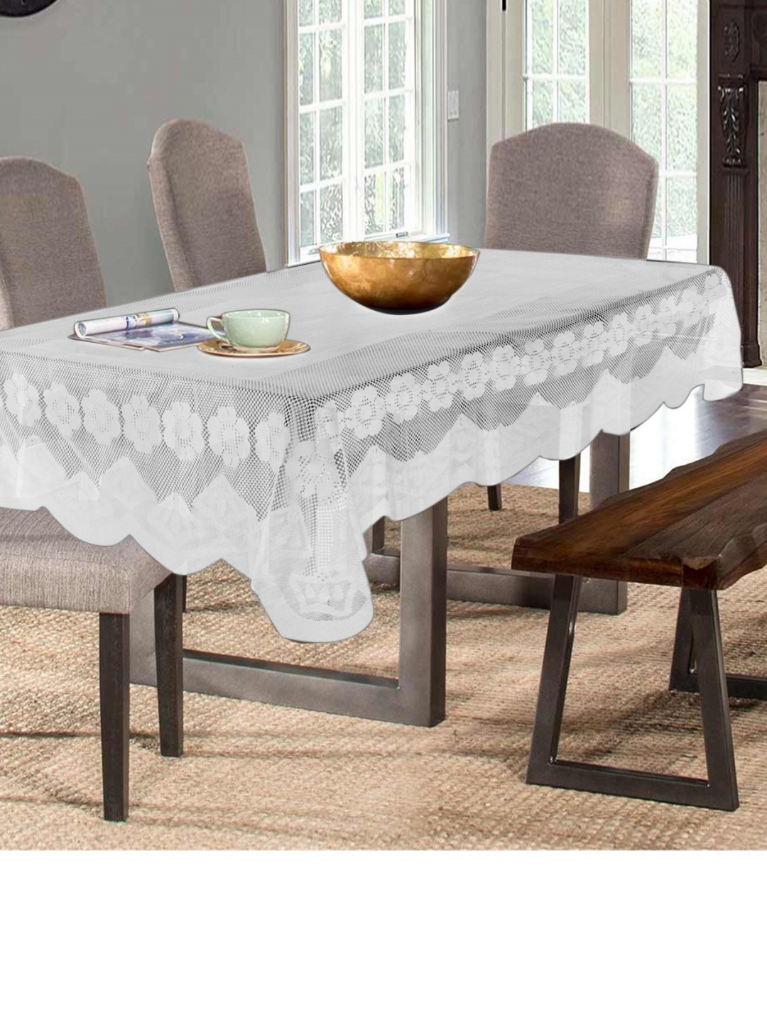 

Aura White Floral 6-Seater Rectangular Table Cover