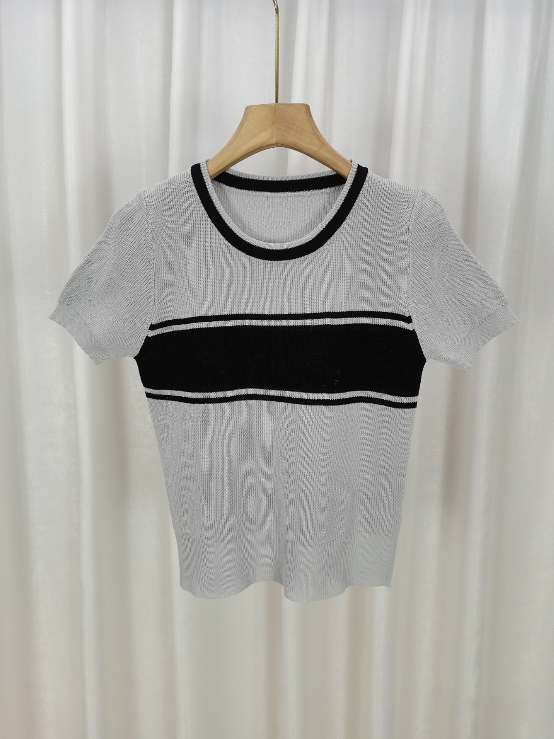 

StyleCast Girls Grey & Black Horizontal Stripes Round Neck Top