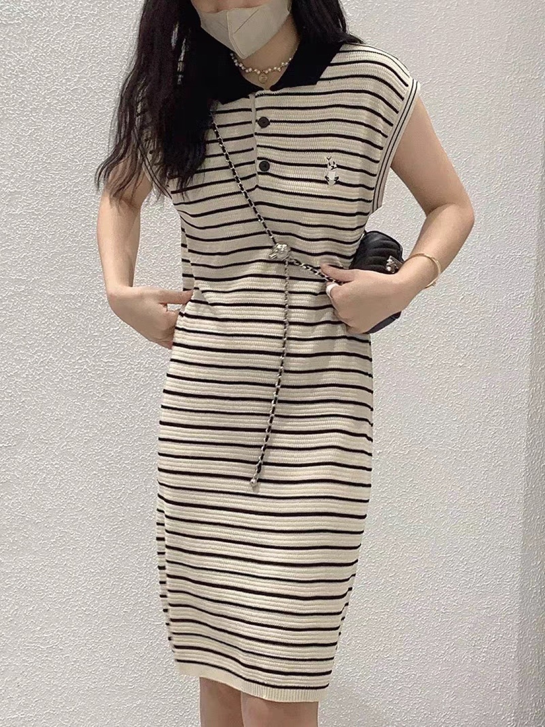 

StyleCast White Girls Striped Sleeveless Round Neck Tank Top