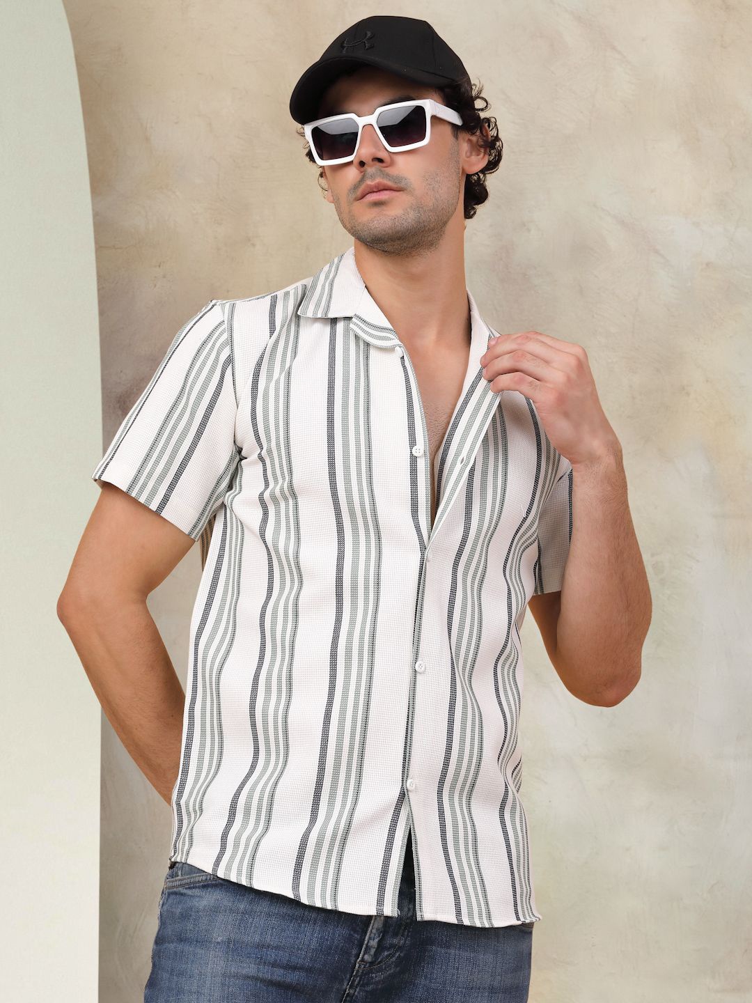 

Indian Needle Classic Cuban Collar Cotton Casual Wrinkle Free Shirt, Off white