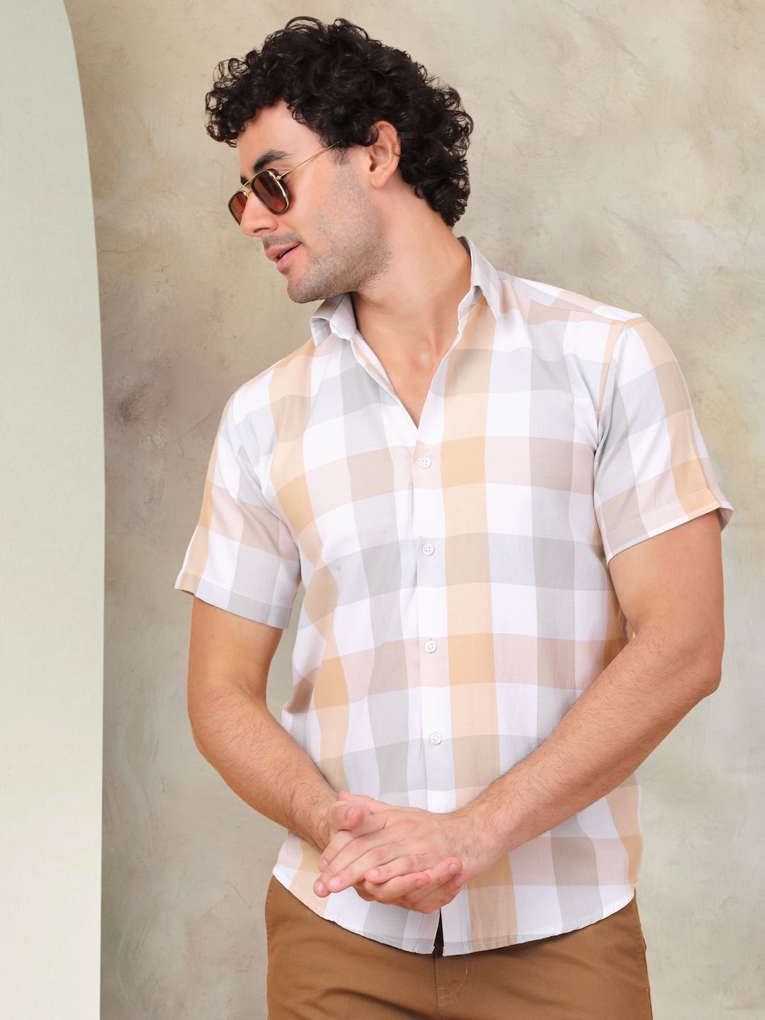 

Indian Needle Classic Gingham Checks Cutaway Collar Cotton Casual Shirt, Cream
