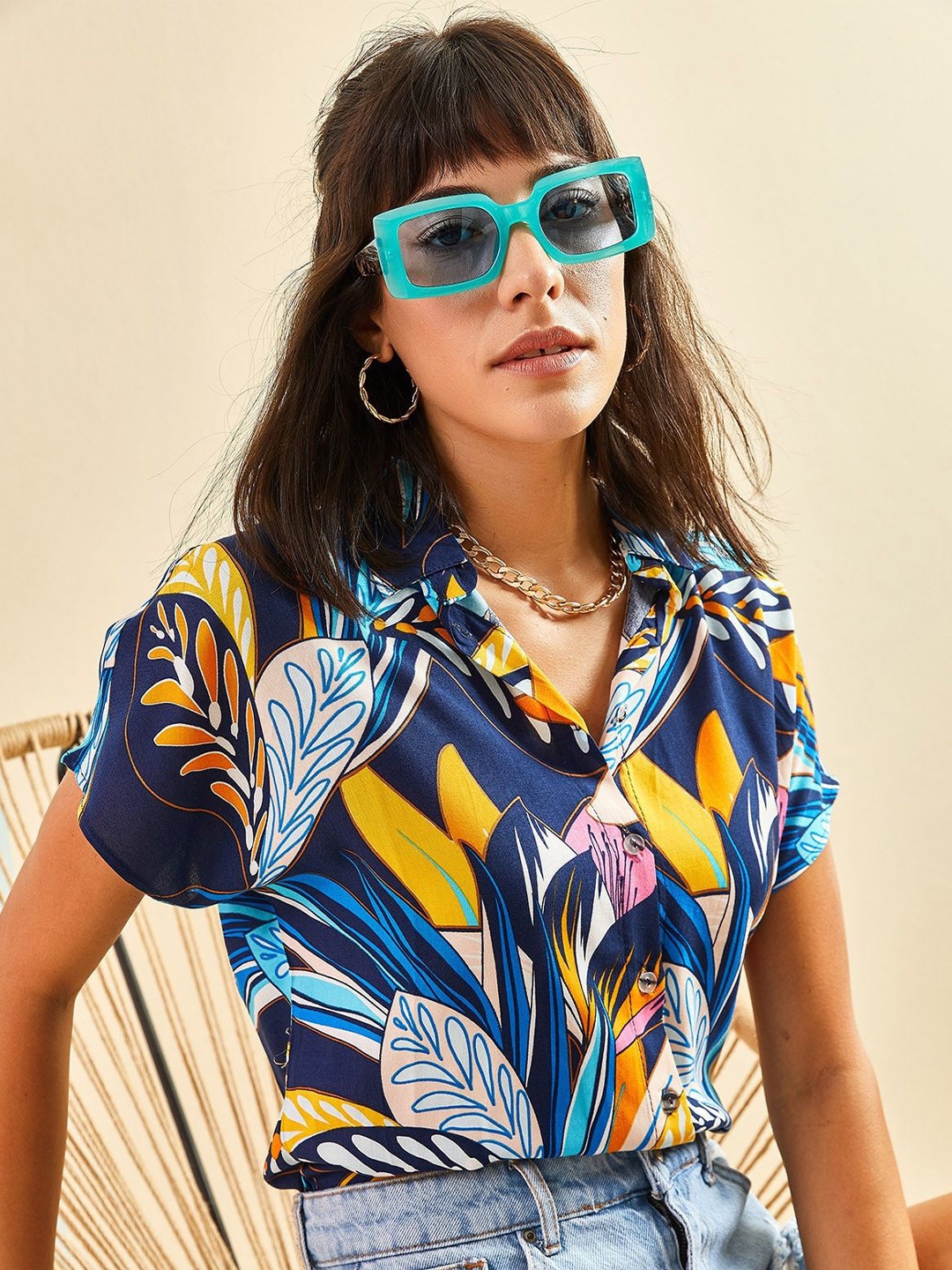 

BIANCO LUCCI Floral Printed Spread Collar Short Extended Sleeves Casual Shirt, Blue