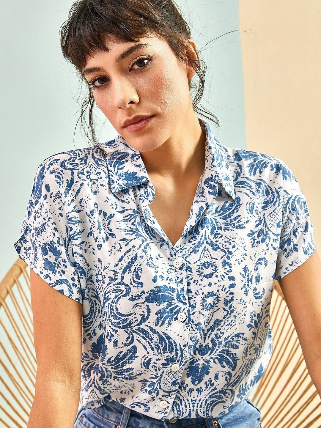 

BIANCO LUCCI Floral Printed Spread Collar Short Extended Sleeves Casual Shirt, Na