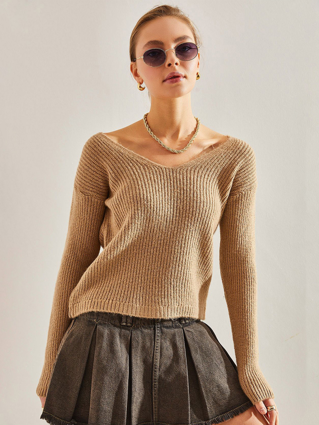 

BIANCO LUCCI V-Neck Long Sleeves Ribbed Pullover Sweater, Beige