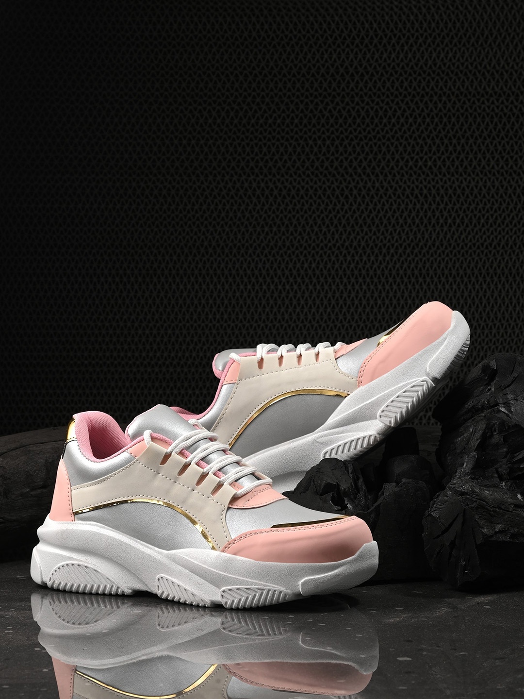 

The Roadster Lifestyle Co. Women Grey Colourblocked Round Toe Lightweight Sneakers