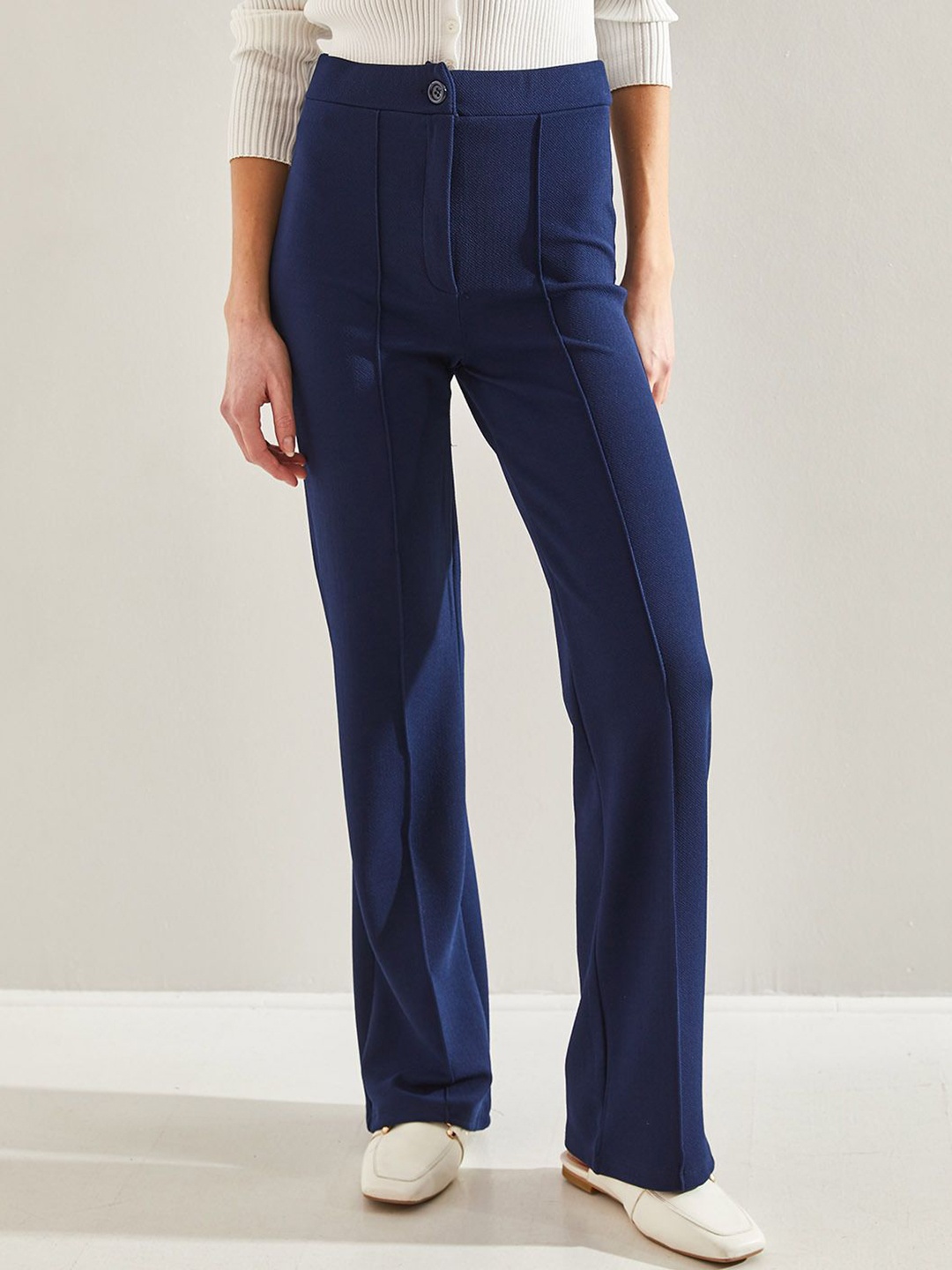 

BIANCO LUCCI Women Mid-Rise Pure Cotton Regular Trousers, Na
