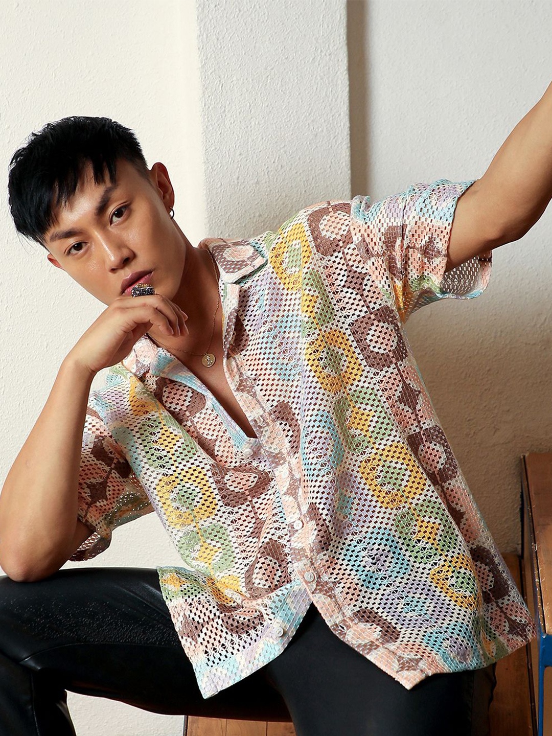 

Campus Sutra Classic Printed Oversized Shirt, Beige