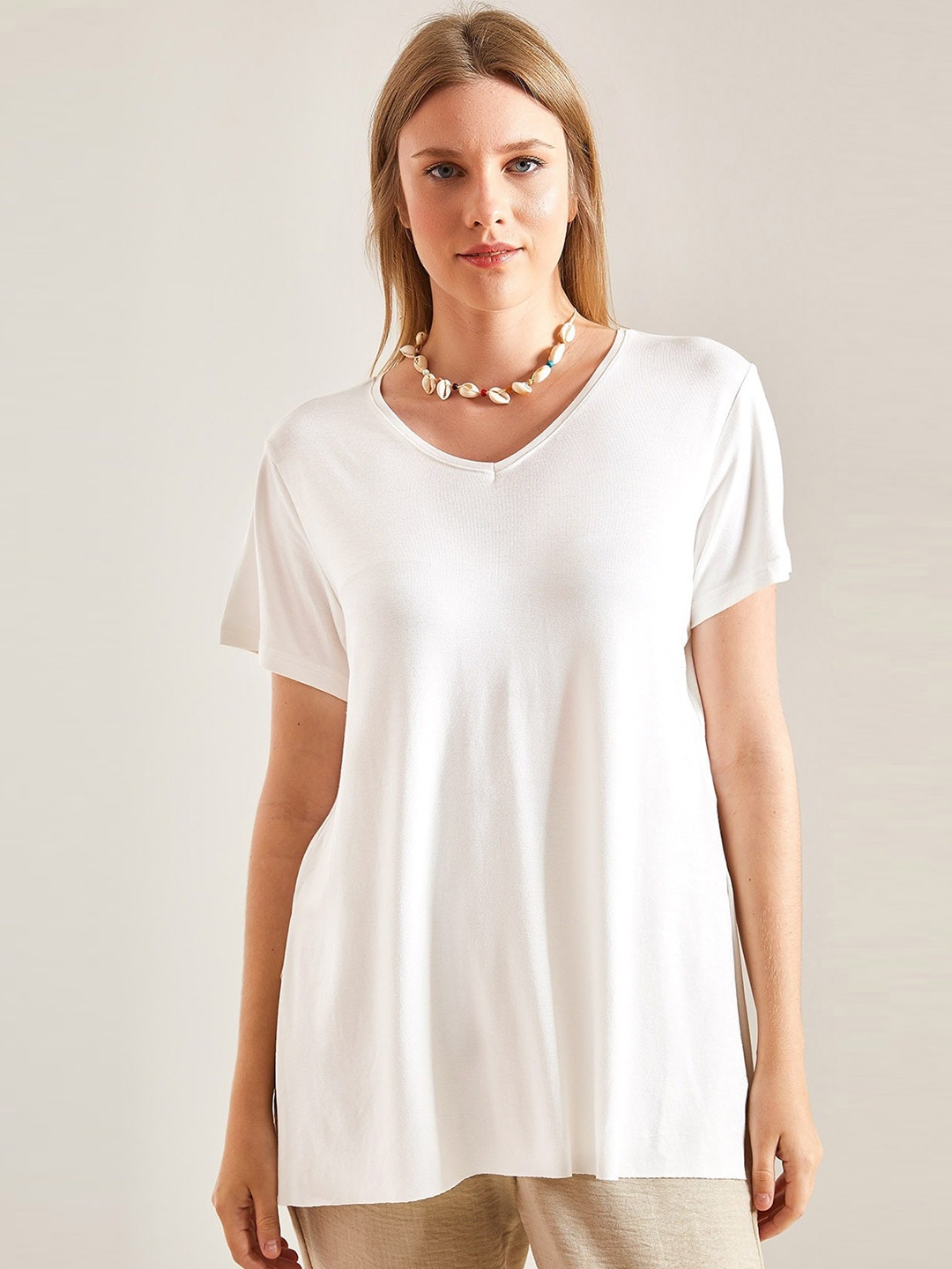 

BIANCO LUCCI V-Neck Short Sleeves Longline T-shirt, White