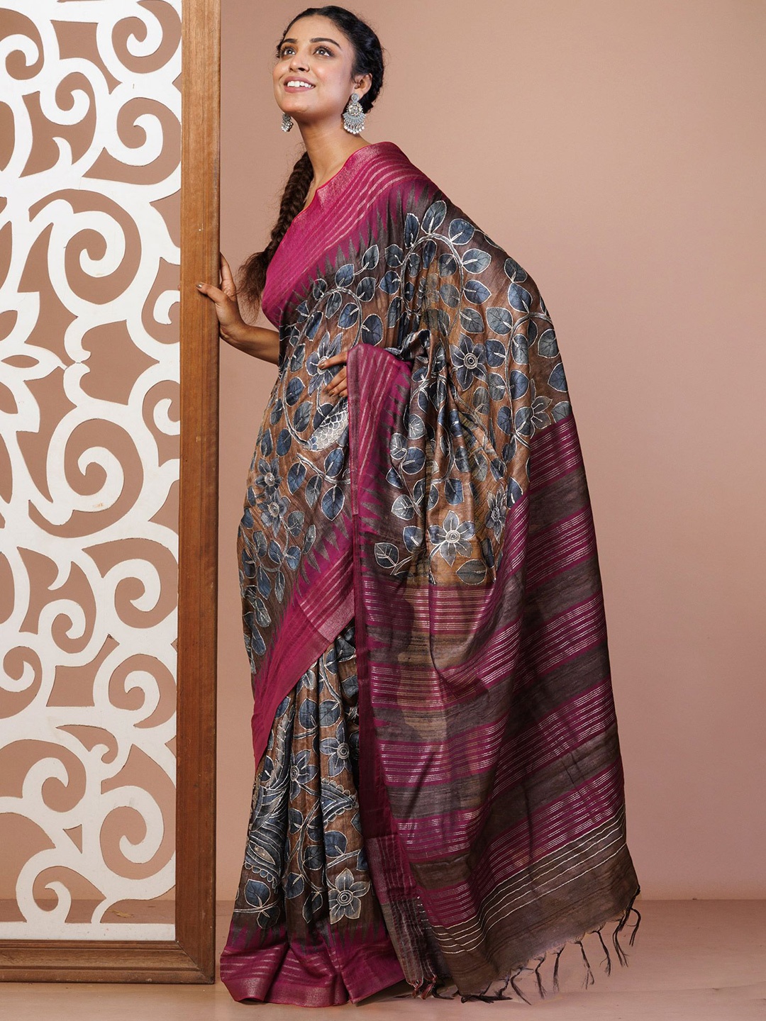 

Unnati Silks Ethnic Motifs Zari Pure Silk Handloom Tussar Saree, Brown