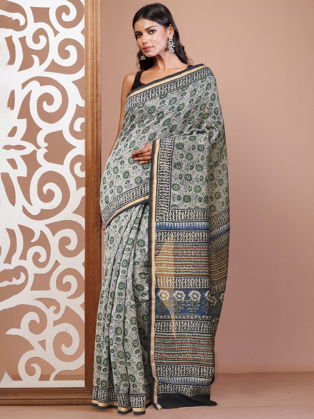 

Unnati Silks Kalamkari Silk Cotton Handloom Chanderi Saree, Grey