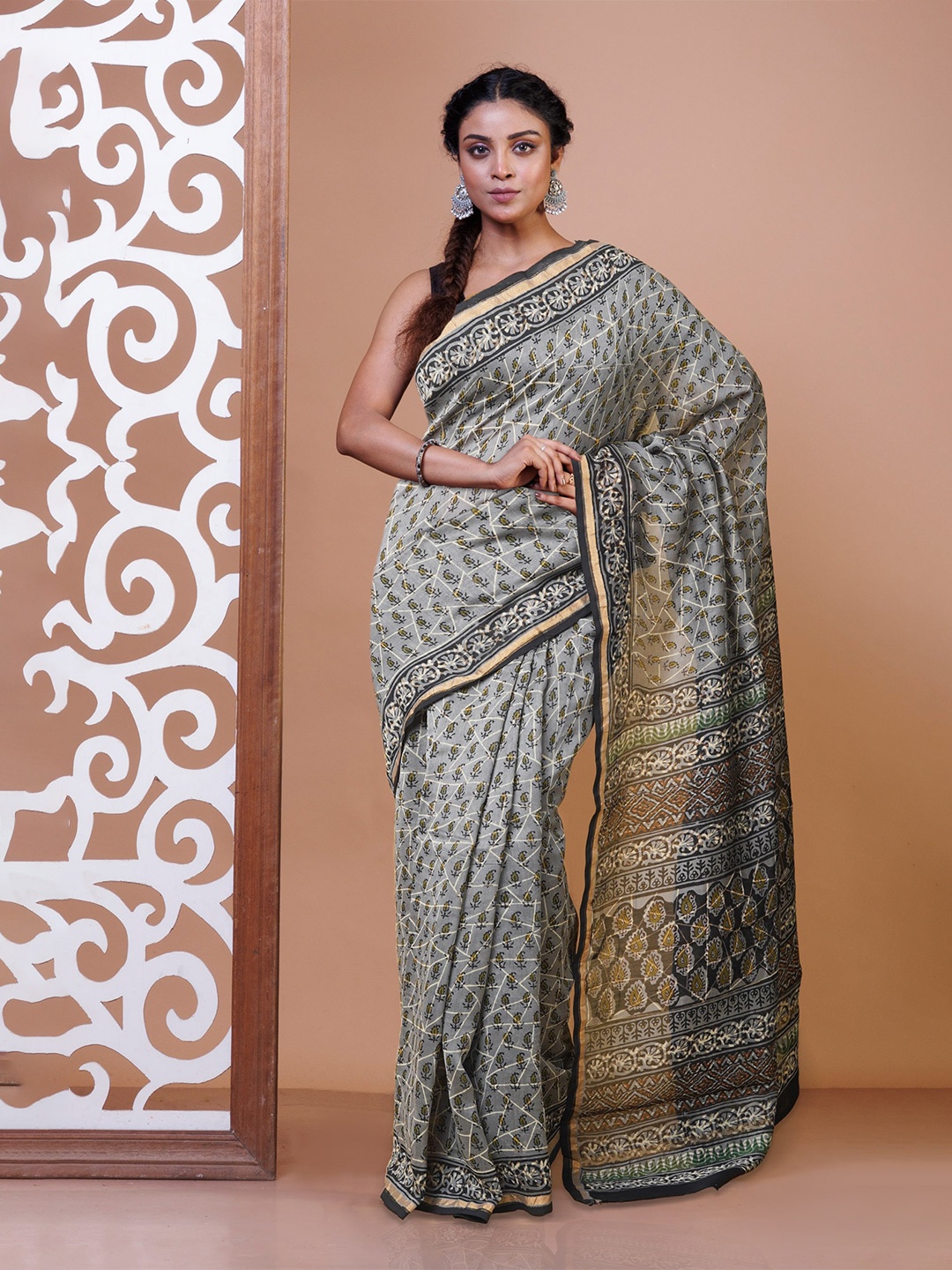 

Unnati Silks Kalamkari Zari Handloom Chanderi Saree, Grey