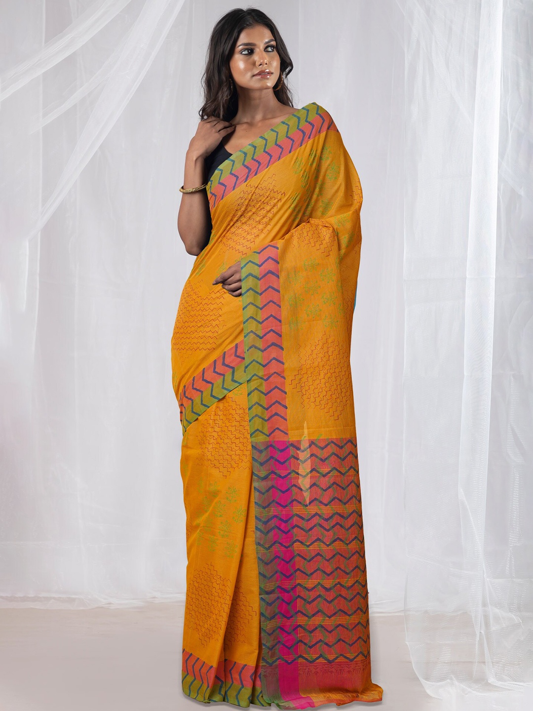 

Unnati Silks Pure Cotton Handloom Mangalagiri Saree, Yellow
