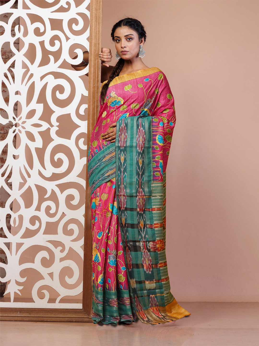 

Unnati Silks Floral Kantha Work Pure Silk Handloom Tussar Saree, Pink