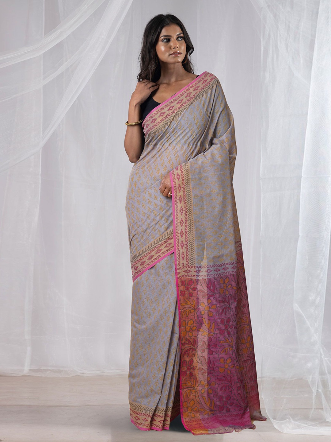 

Unnati Silks Ethnic Motifs Pure Cotton Handloom Mangalagiri Saree, Grey