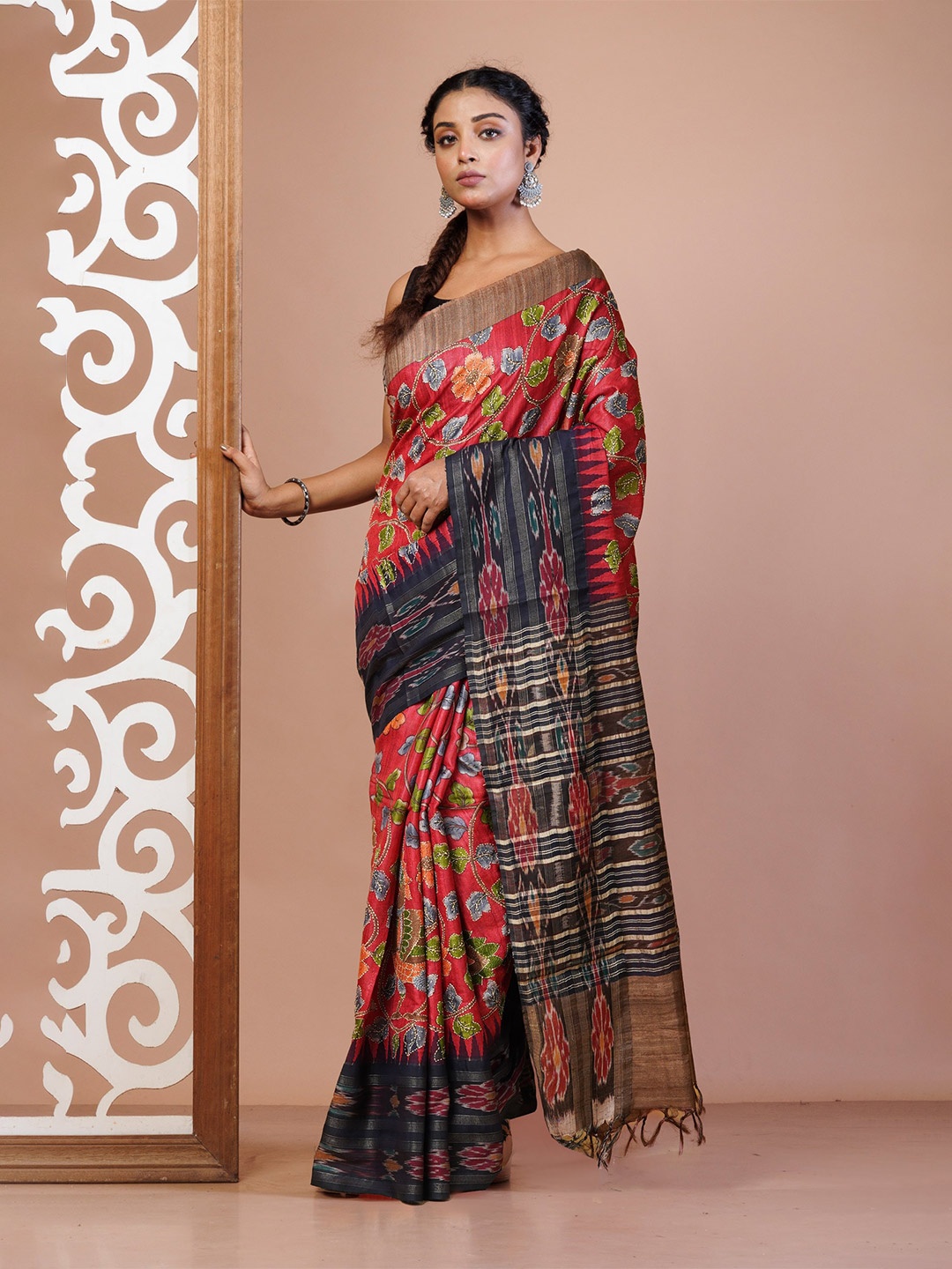 

Unnati Silks Ethnic Motifs Kantha Work Pure Silk Handloom Tussar Saree, Red