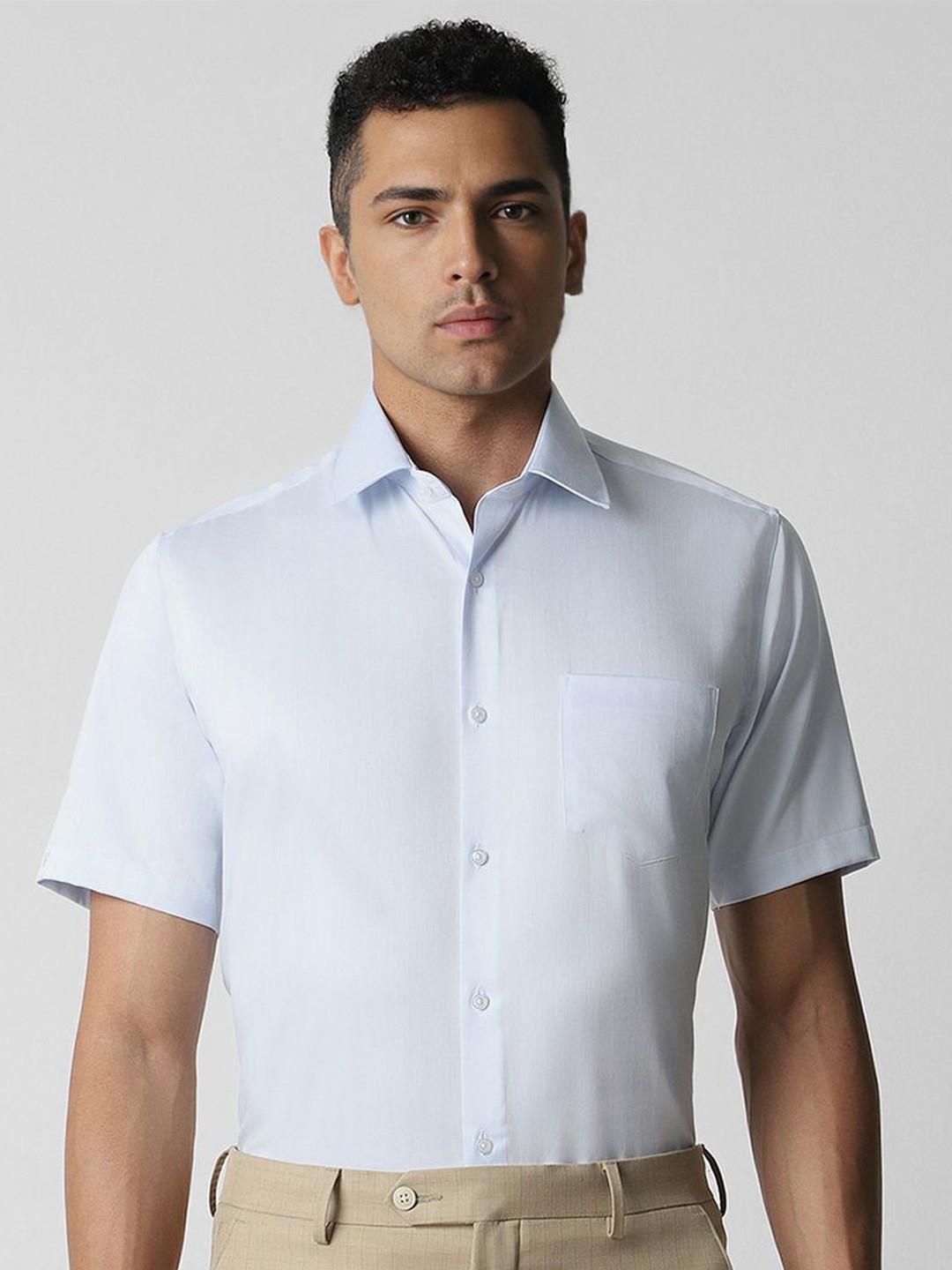 

Van Heusen Spread Collar Cotton Formal Shirt, Blue