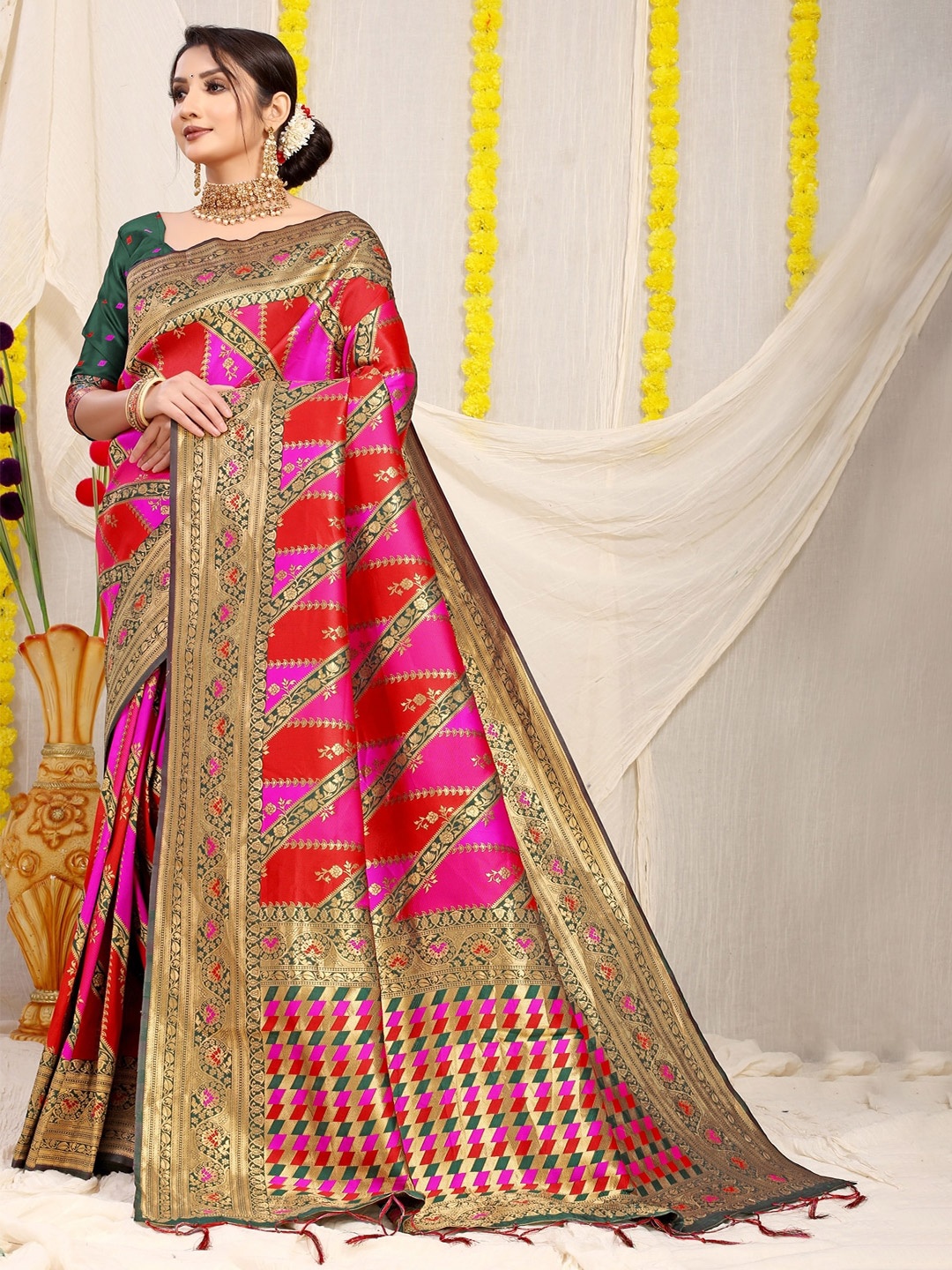 

SGF11 Woven Design Zari Art Silk Kanjeevaram Saree, Green