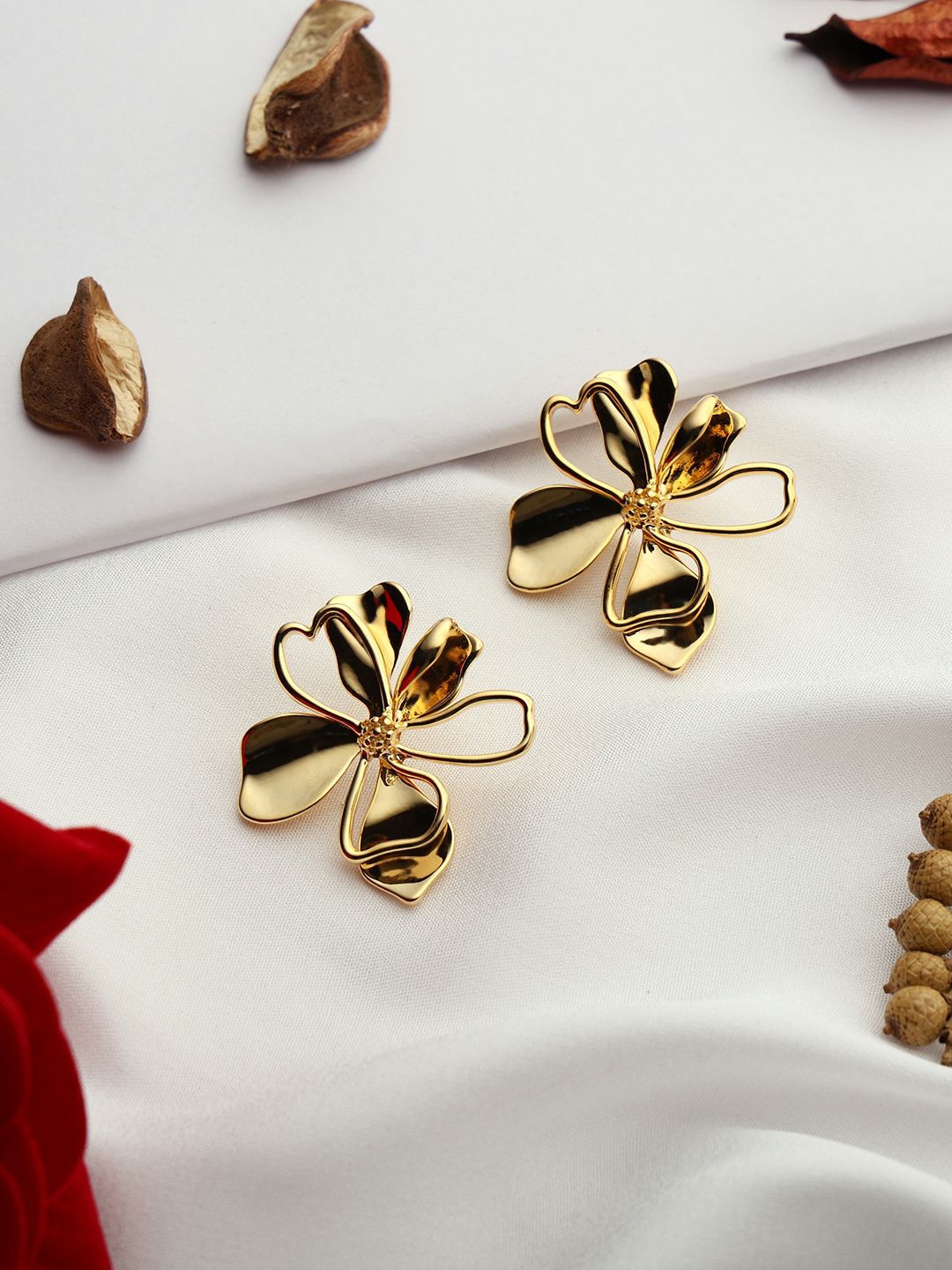 

VENI Gold-Plated Contemporary Studs