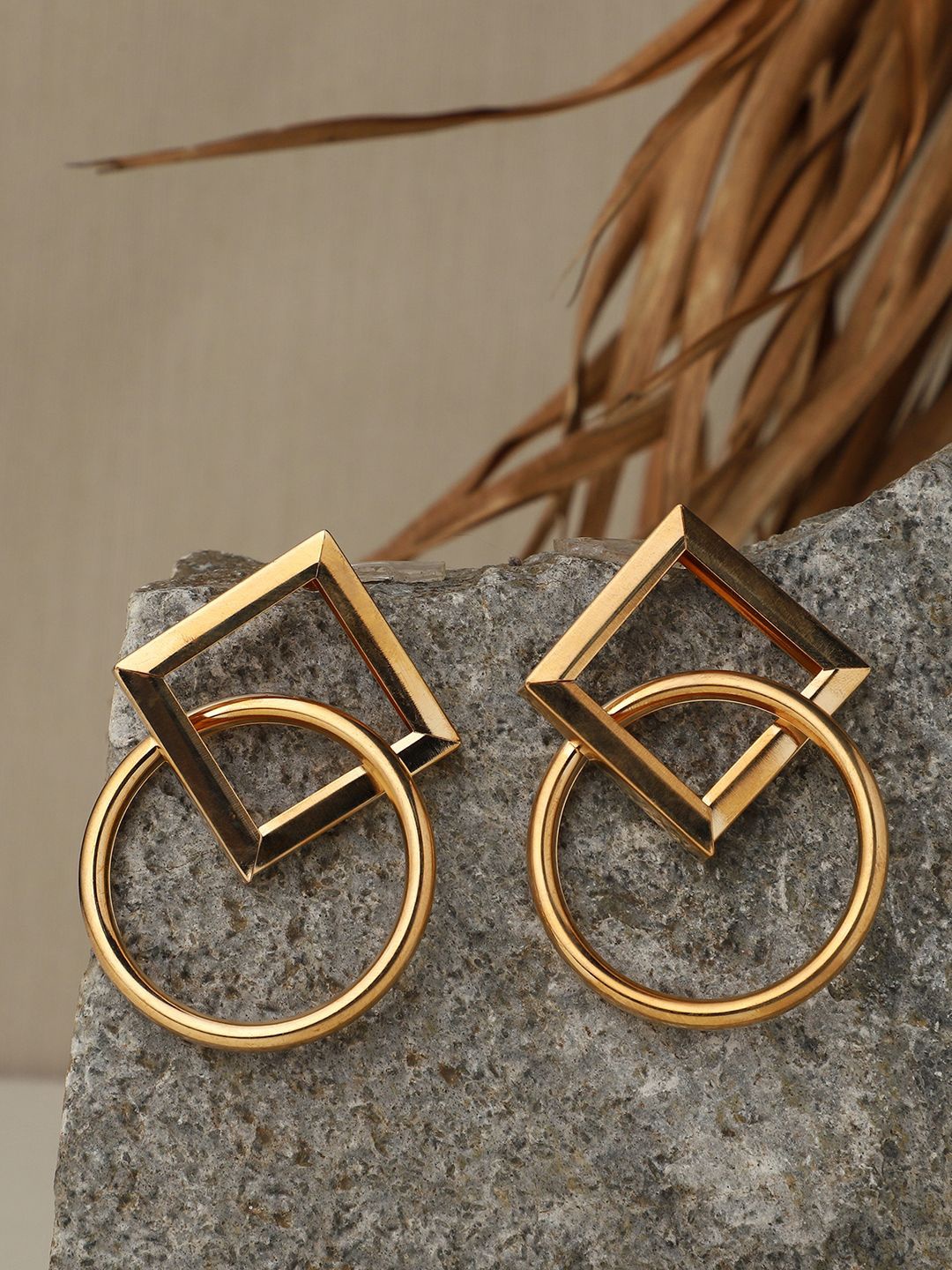 

VENI Gold-Plated Contemporary Drop Earrings