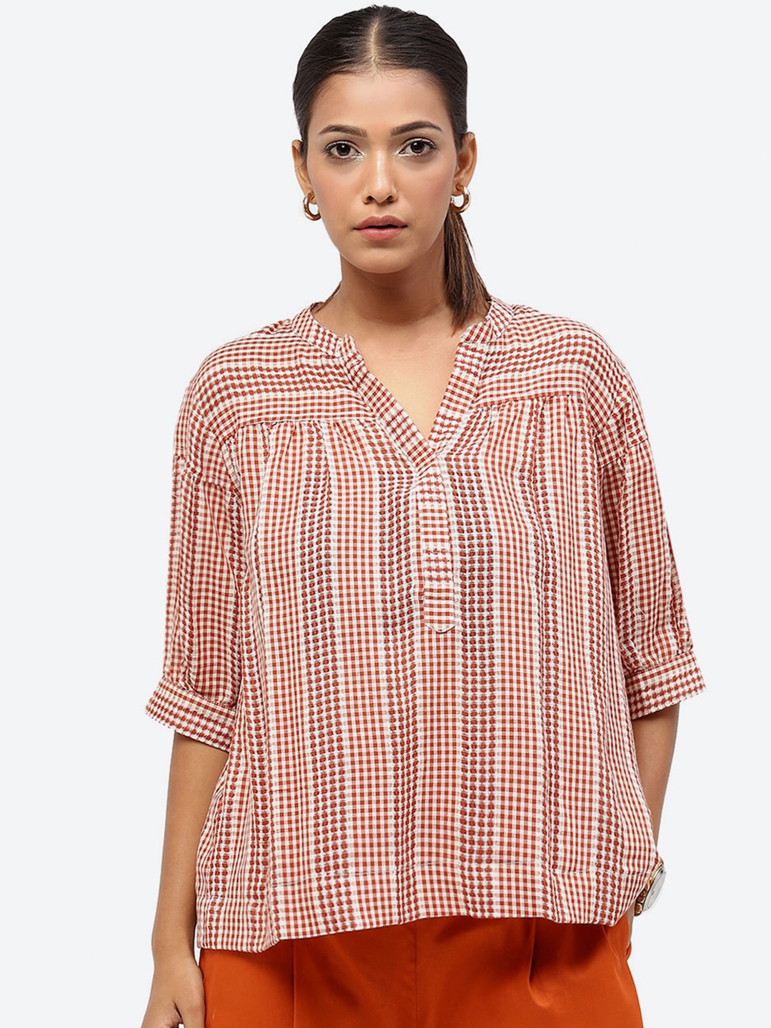 

Baawri Checked Mandarin Collar Drop -Shoulder Sleeves Pure Cotton Top, Rust