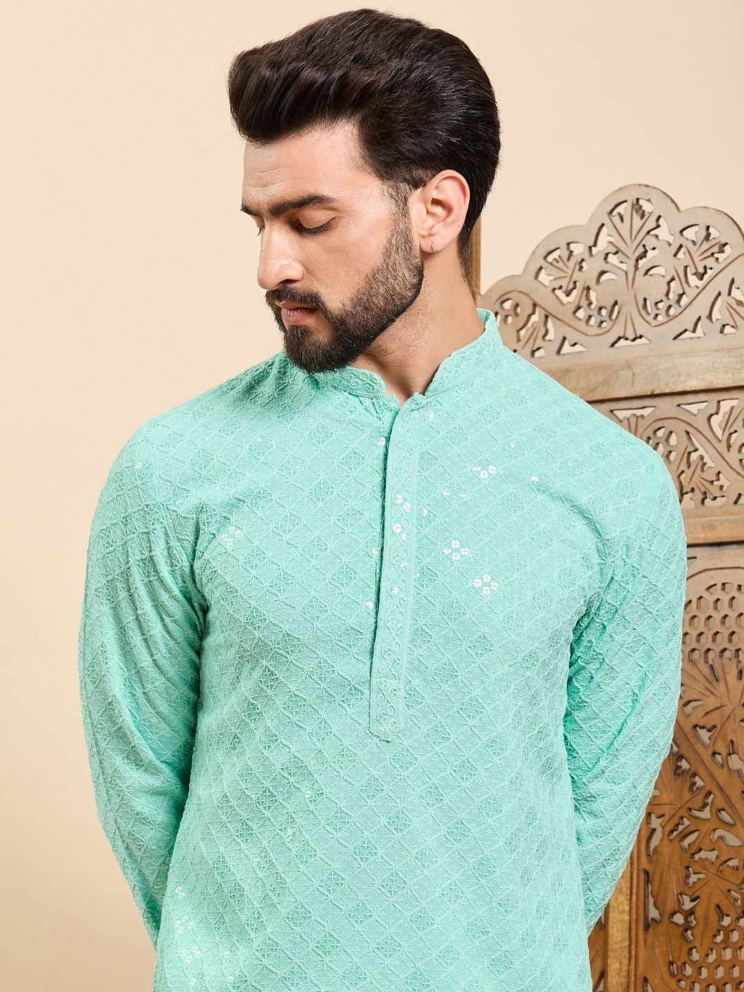 

Ethnic Bay Men Thread Work Kurta, Sea green