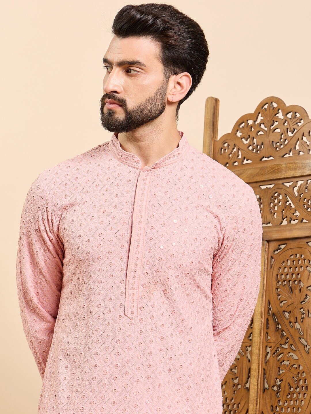 

Ethnic Bay Men Yoke Design Flared Sleeves Thread Work Kurta, Peach