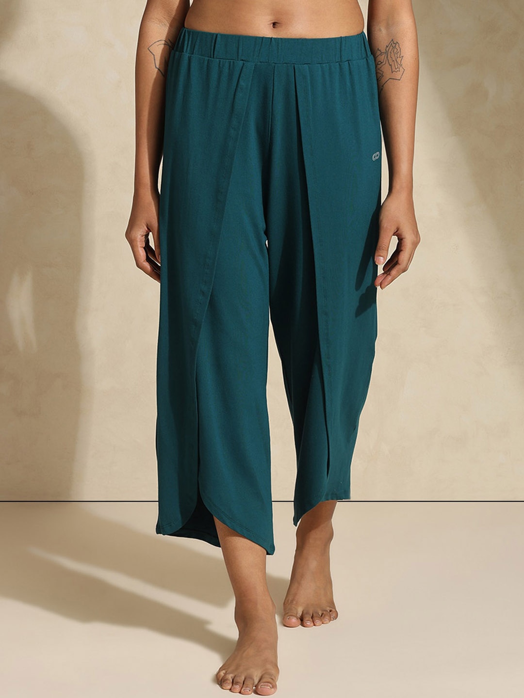 

Silvertraq Women Mid-Rise Tulip Lounge Pants, Teal