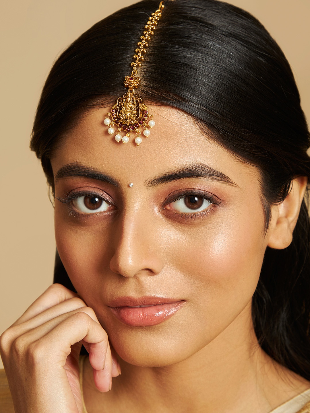 

Kushal's Fashion Jewellery Gold-Plated Artificial Beads Studded Maang Tikka