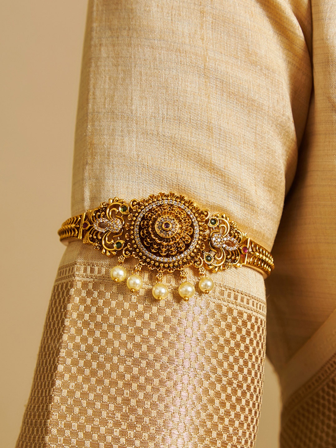 

Kushal's Fashion Jewellery Artificial Stones Gold Plated Armlet Bracelet