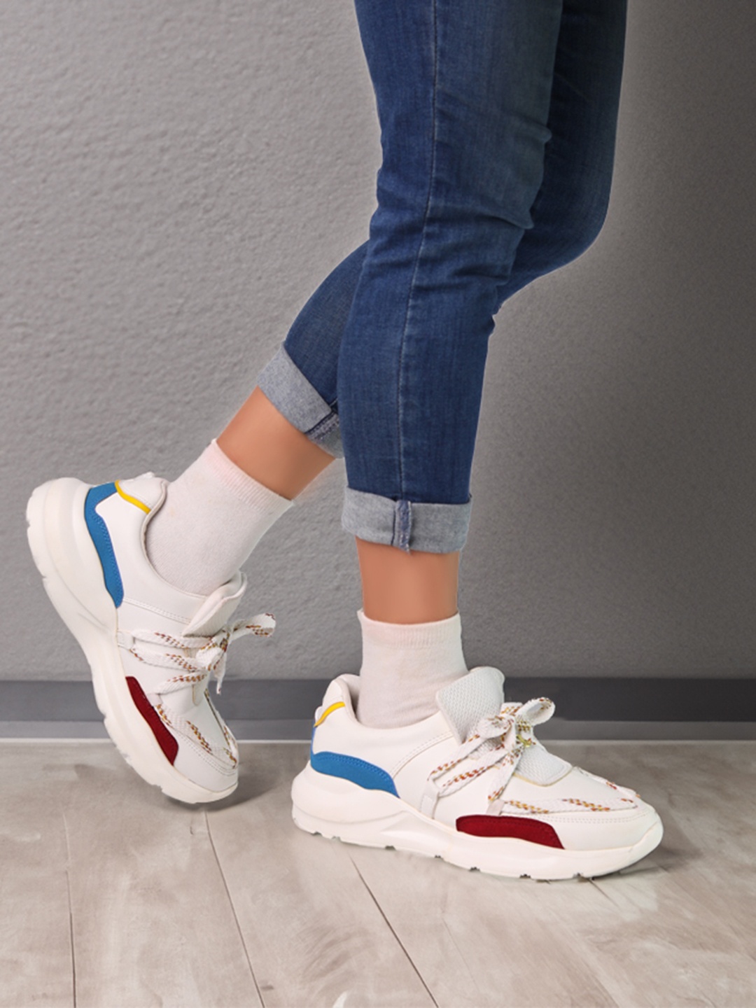 

Monrow Printed Round Toe Sneakers, White