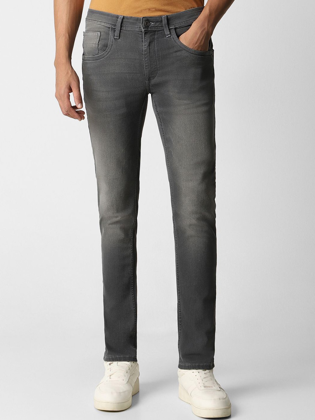 

VAN HEUSEN DENIM LABS Men Skinny Fit Heavy Fade Stretchable Jeans, Grey