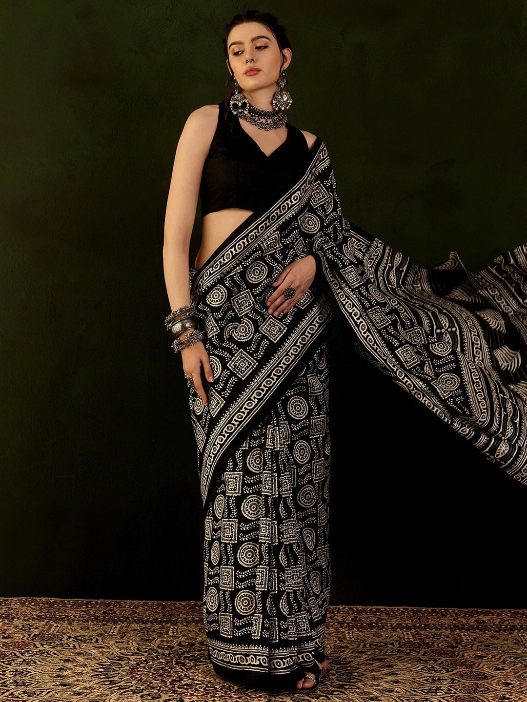 

Mitera Ethnic Motifs Dabu Saree, Black