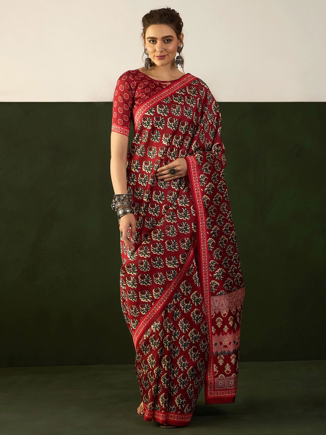 

Mitera Ethnic Motifs Art Silk Bhagalpuri Saree, Red